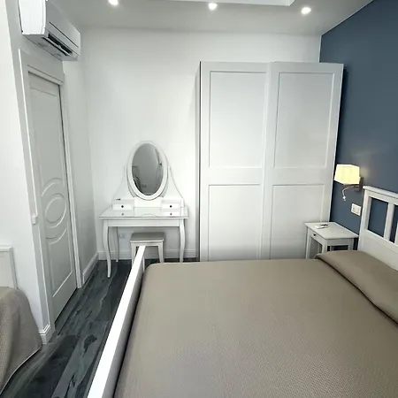 Anzio Central Apartments Apartment