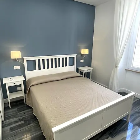 Apartment Anzio Central Apartments *