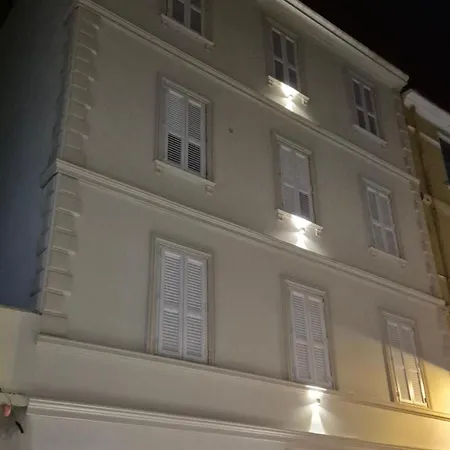 Apartment Anzio Central Apartments *