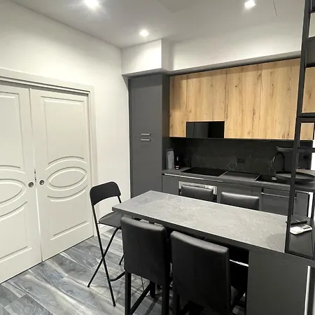 شقة Anzio Central Apartments آنسيو