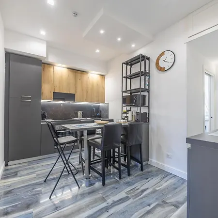 Anzio Central Apartments Apartmán